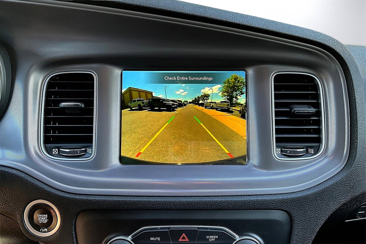2023 Dodge Charger SXT photo 12