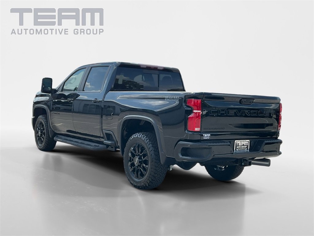 2026 Chevrolet Silverado 2500HD LT photo 3