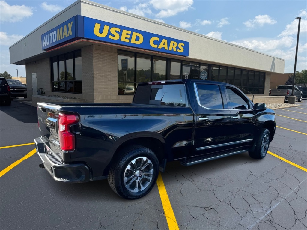 2022 Chevrolet Silverado 1500 High Country photo 4