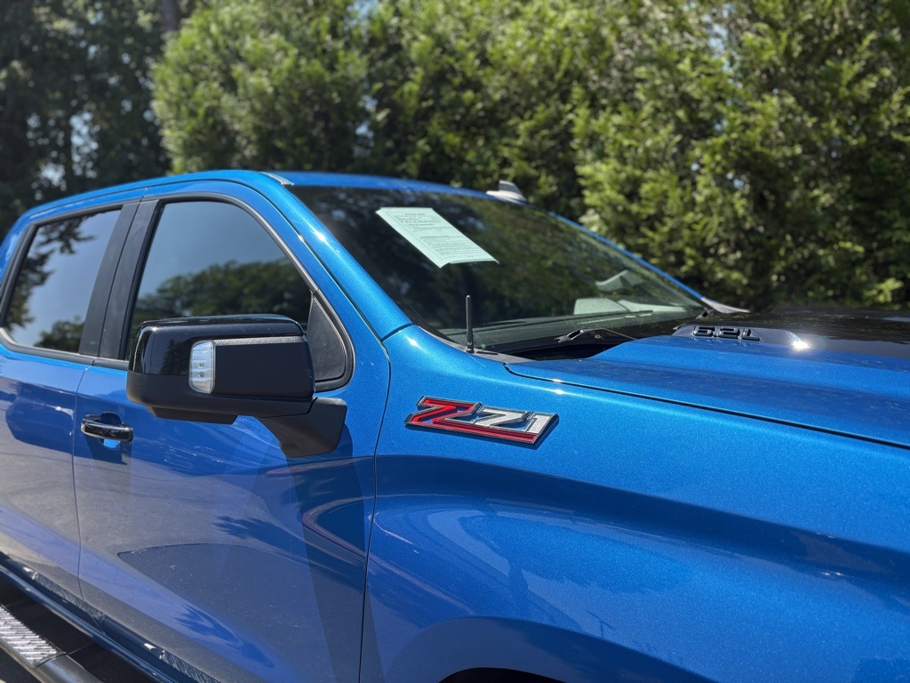 2022 Chevrolet Silverado 1500 LT Trail Boss photo 3