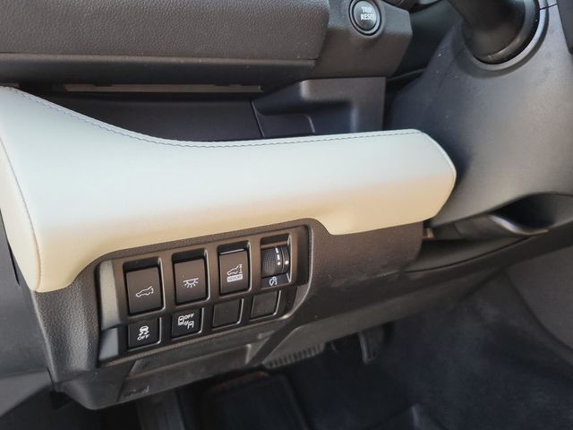 2022 Subaru Ascent Touring photo 23