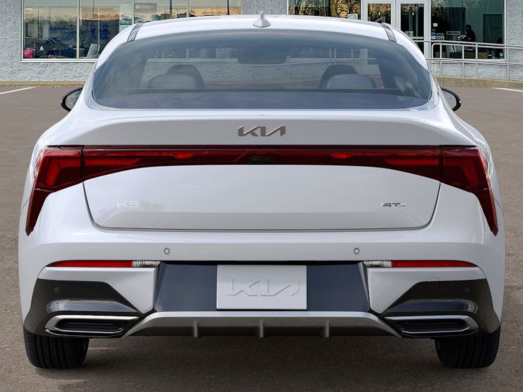 2026 Kia K5 GT-Line photo 8