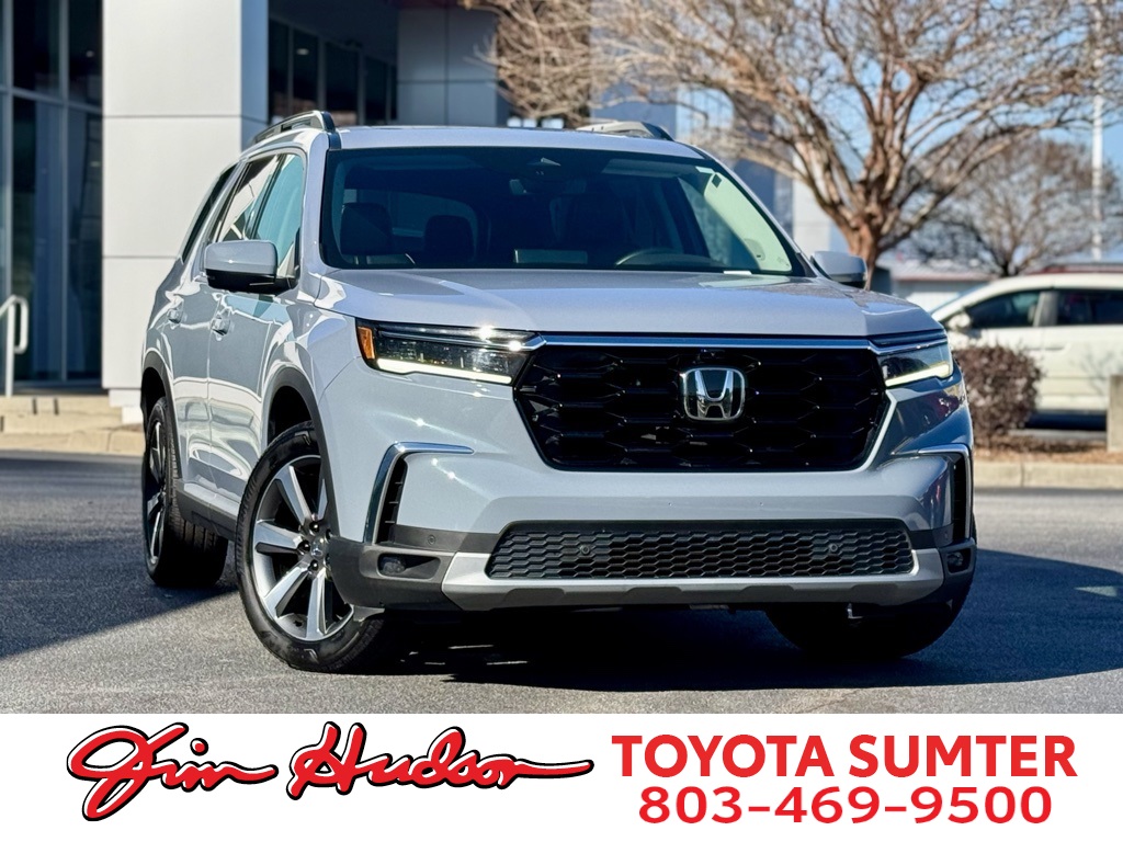 2023 Honda Pilot Elite's photo
