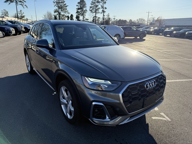 2024 Audi Q5 Premium Plus's photo