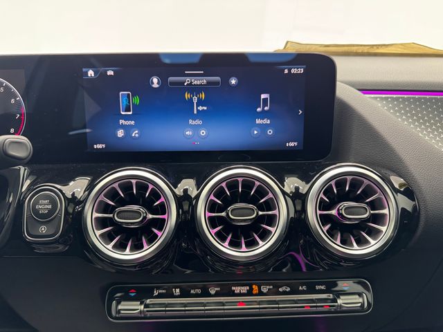 2024 Mercedes Benz GLA AMG 35 4MATIC photo 4