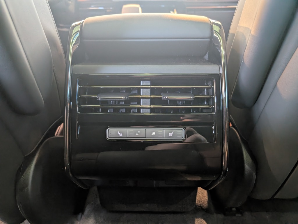 2025 Land Rover Range Rover Sport SE photo 22
