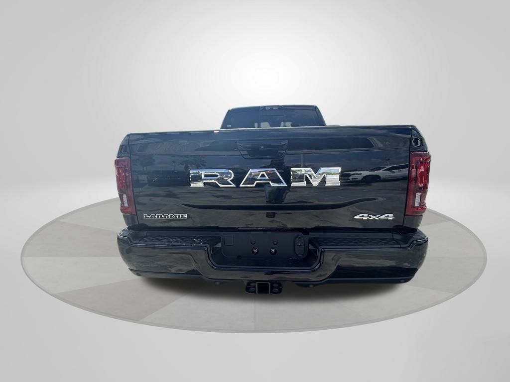 2025 Ram 3500 Laramie photo 4