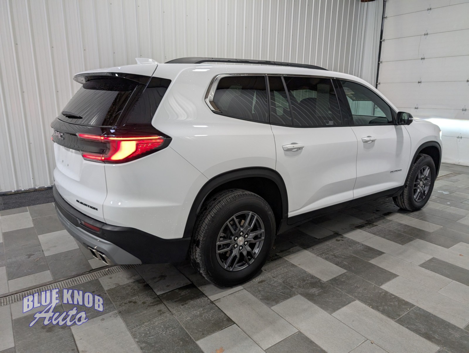 2025 Gmc Acadia Elevation photo 3