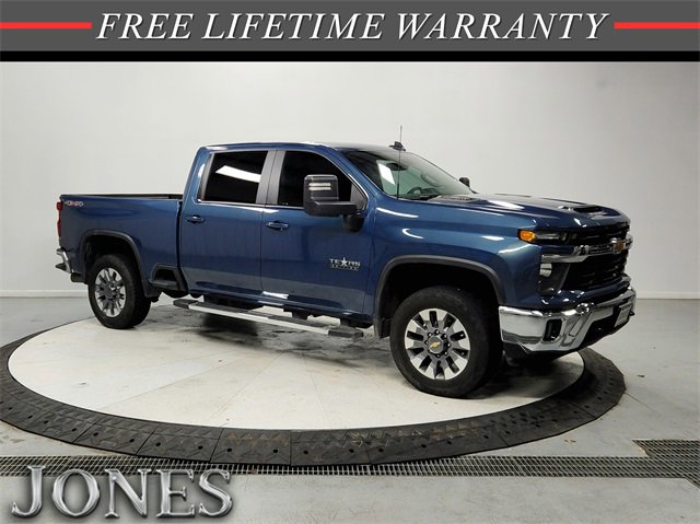 2024 Chevrolet Silverado 2500HD LT's photo