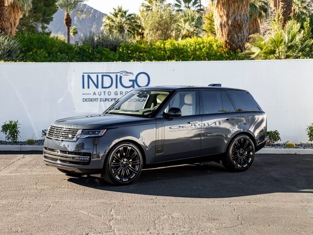 2026 Land Rover Range Rover SE's photo