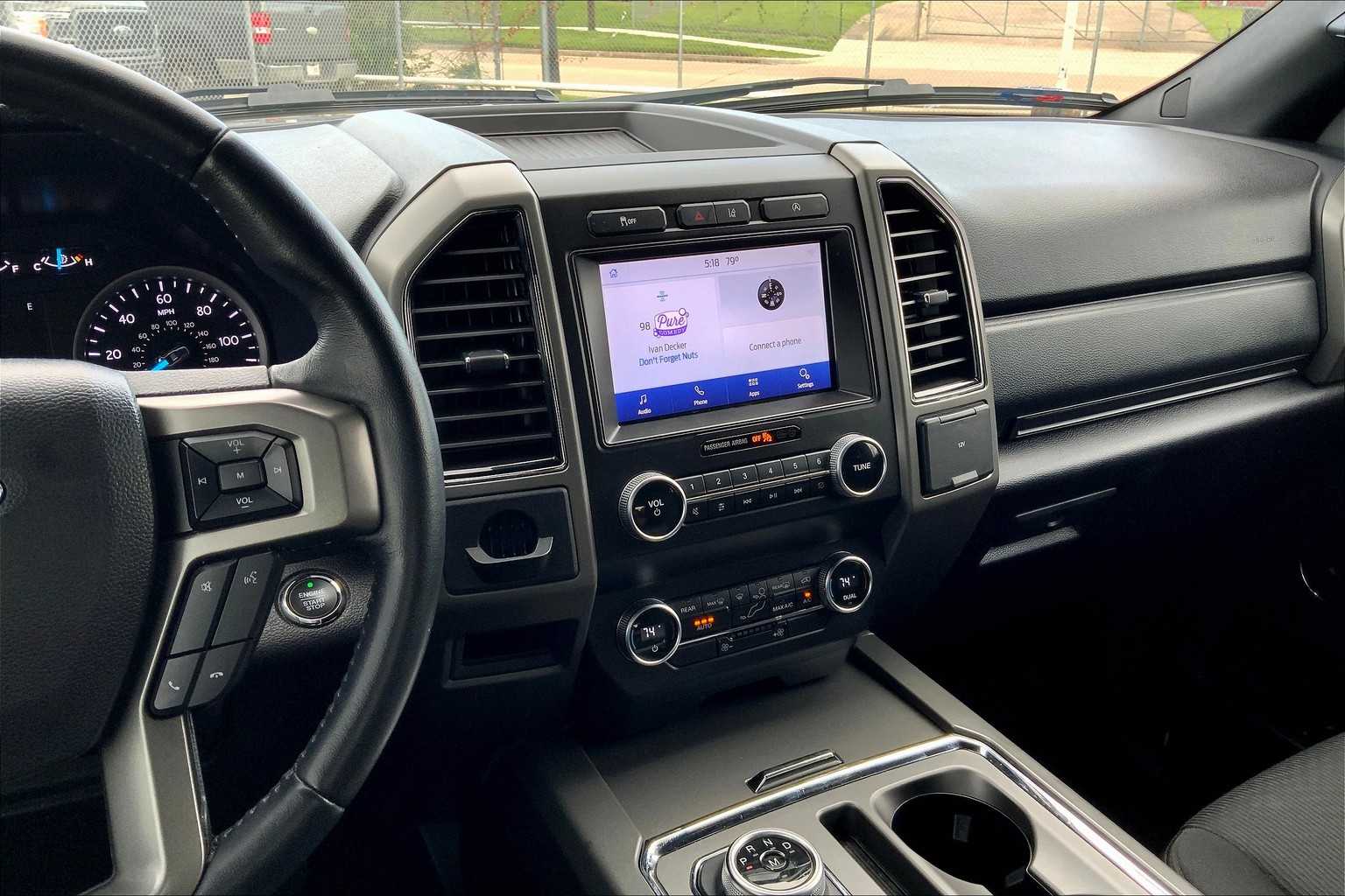 2021 Ford Expedition XLT photo 6