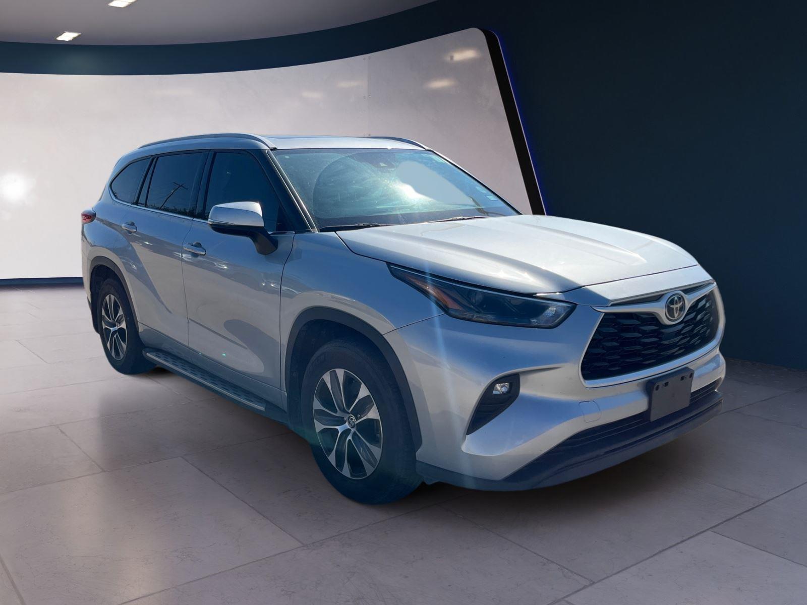 2022 Toyota Highlander XLE photo 7
