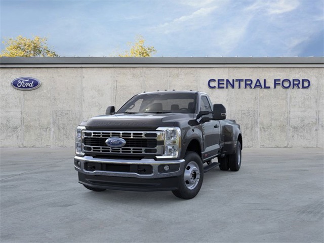 2026 Ford F-350 XLT photo 2