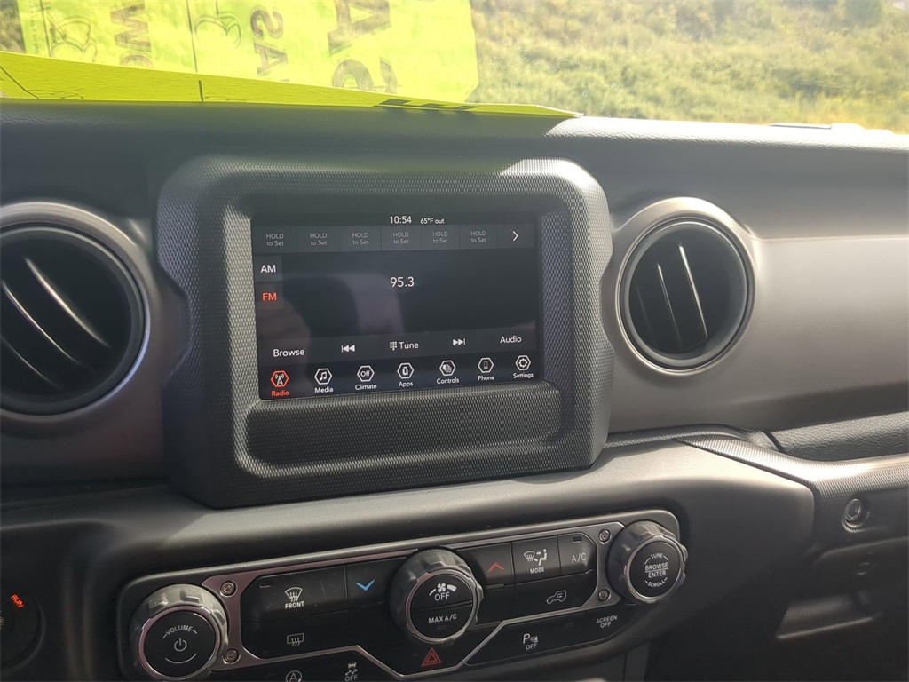 2022 Jeep Wrangler Sport S photo 19