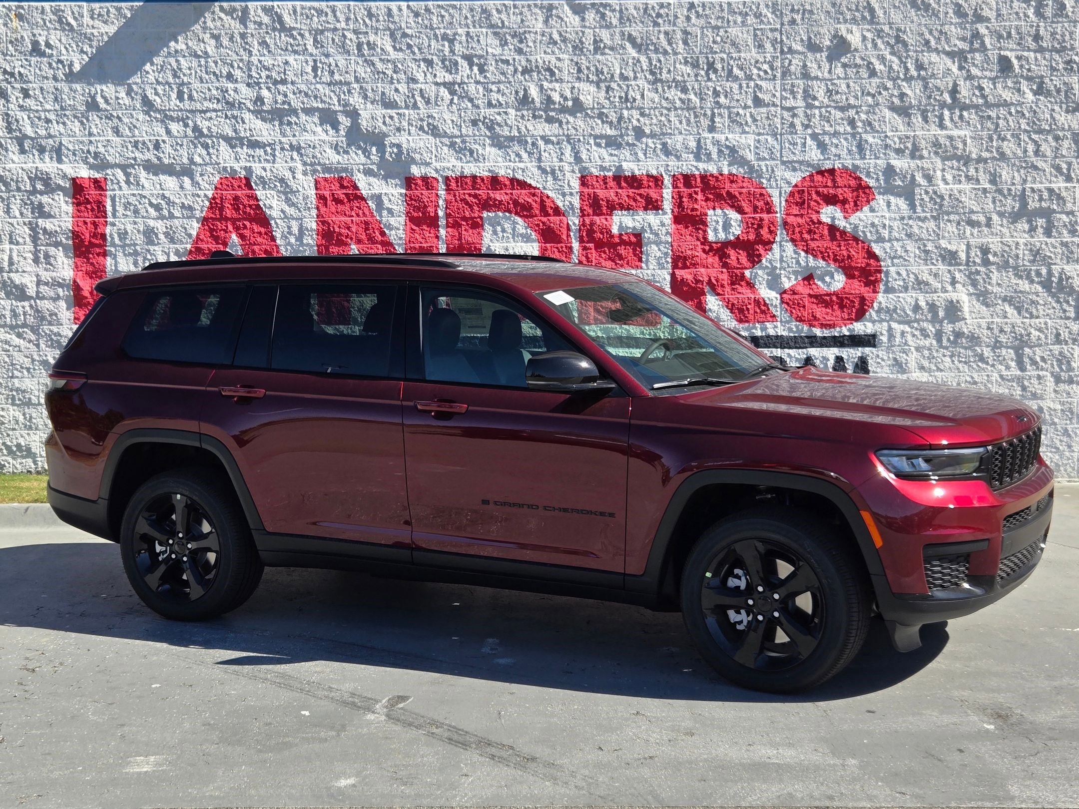 2025 Jeep Grand Cherokee L Altitude's photo