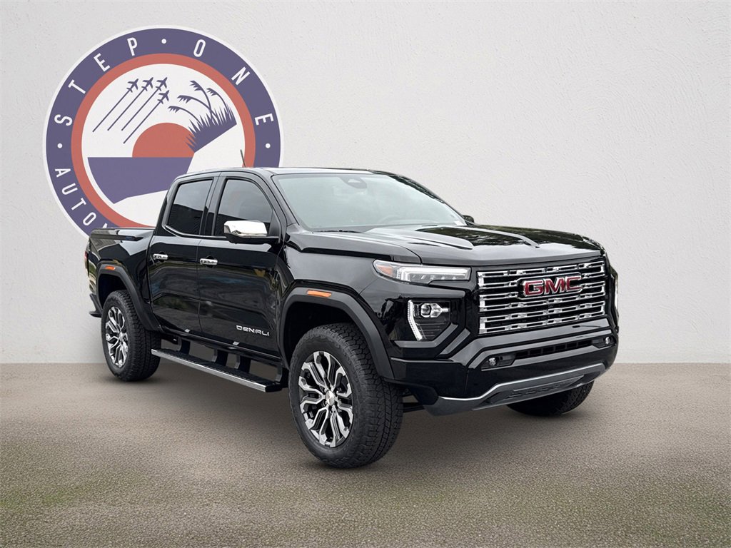 2026 Gmc Canyon Denali photo 2
