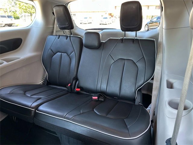 2022 Chrysler Pacifica Hybrid Limited photo 53