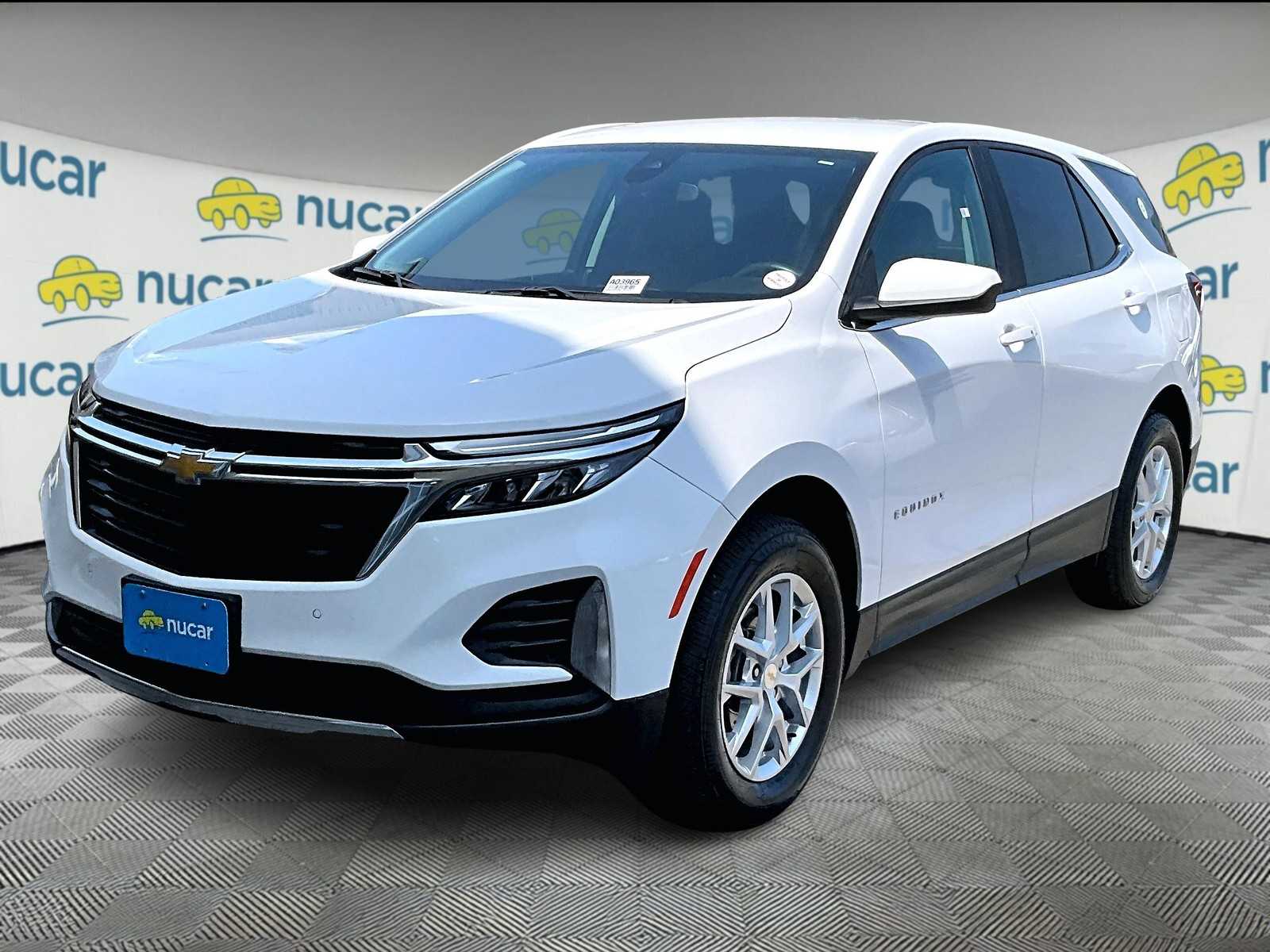 2022 Chevrolet Equinox LT photo 3