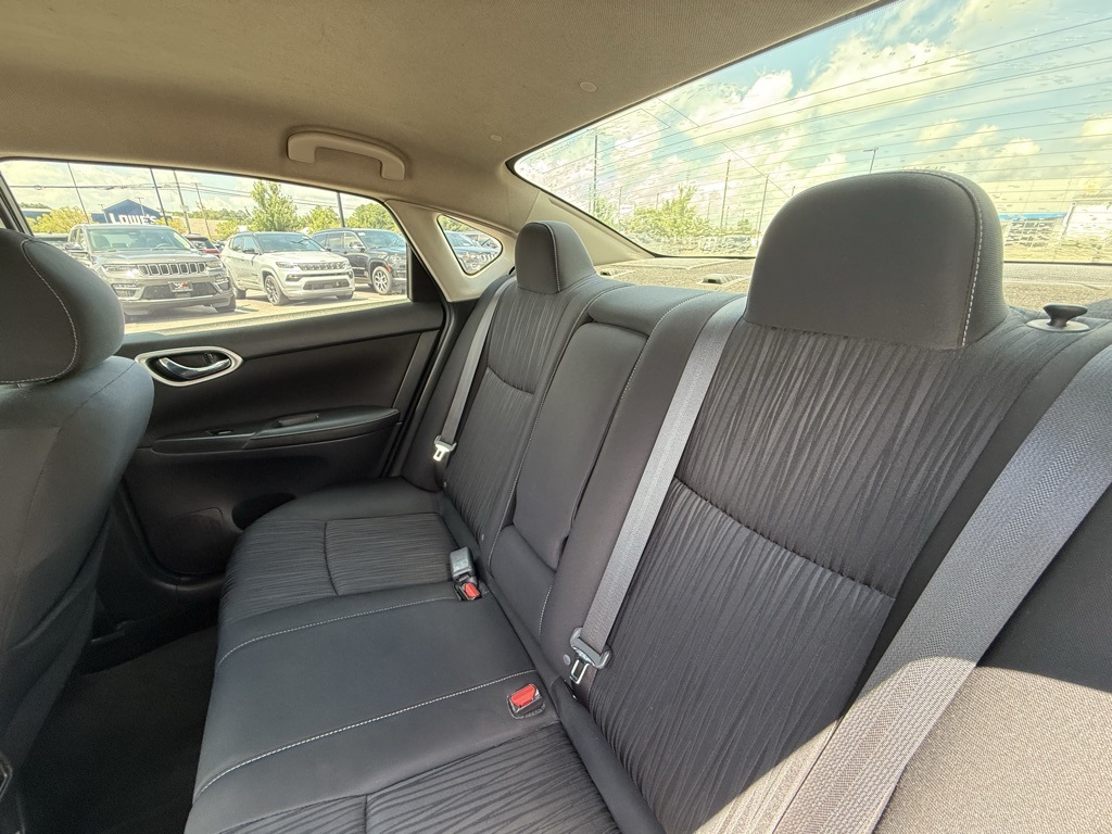 2019 Nissan Sentra SV photo 24