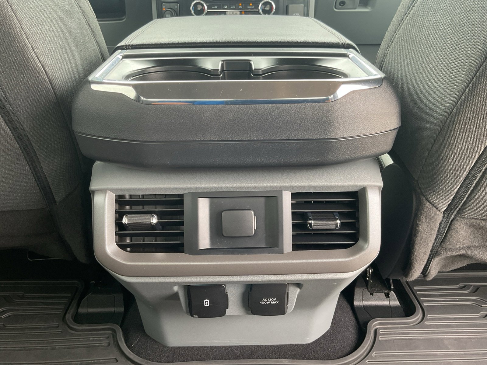 2023 Ford F-150 XLT photo 6