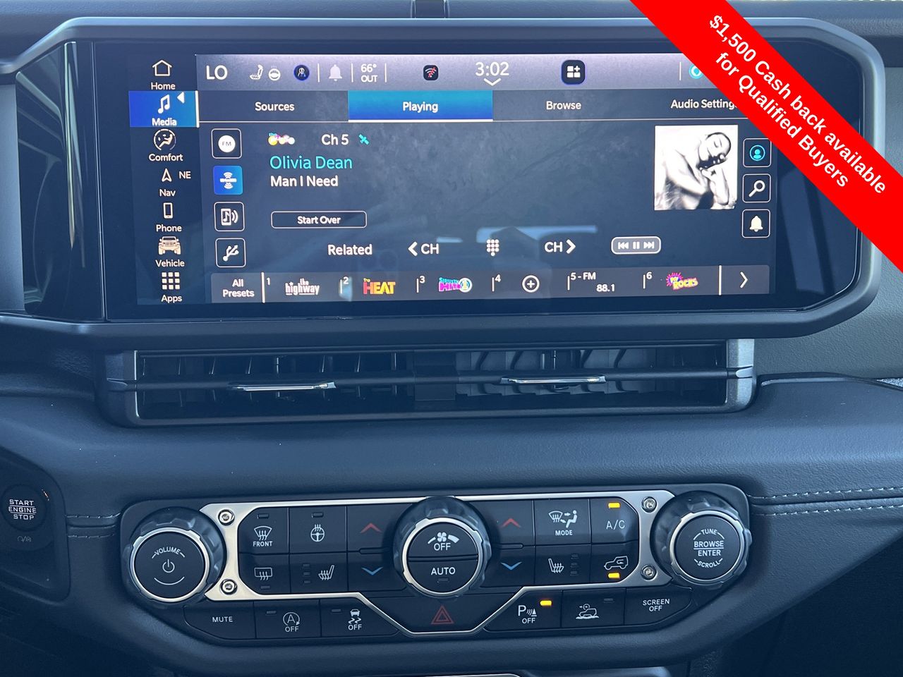 2026 Jeep Gladiator Mojave photo 4