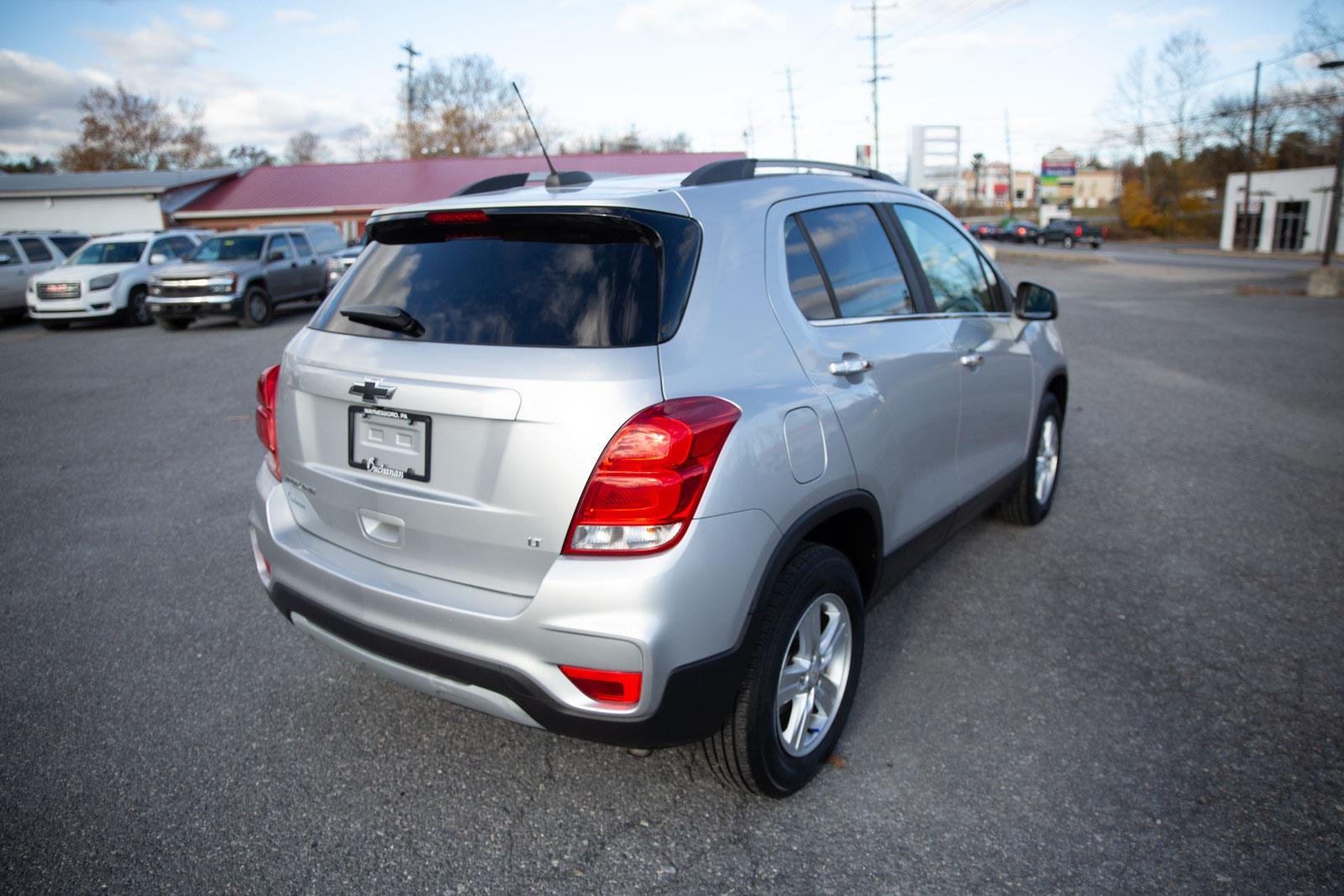 2018 Chevrolet Trax LT photo 3