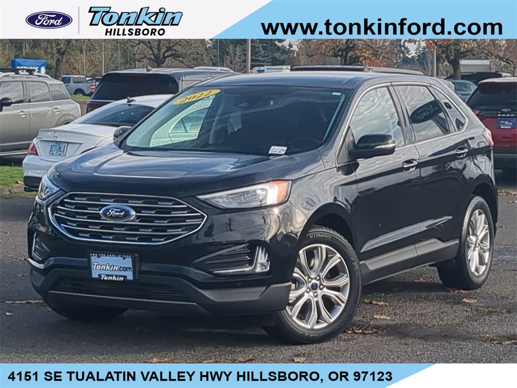 2022 Ford Edge Titanium's photo