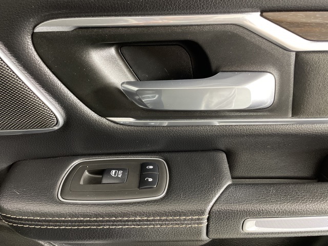 2022 Ram 1500 Laramie photo 12