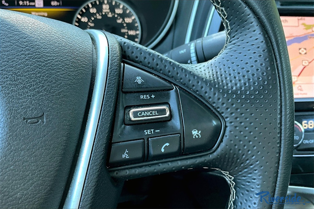 2023 Nissan Maxima SV photo 12