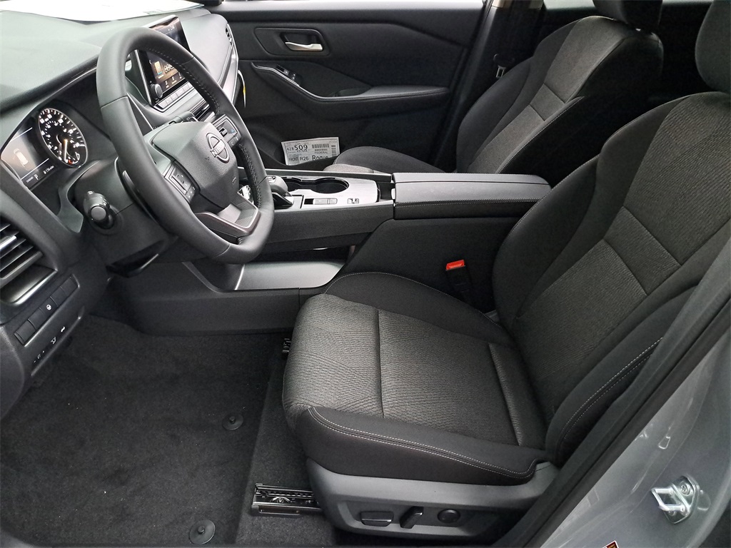 2026 Nissan Rogue SV photo 18