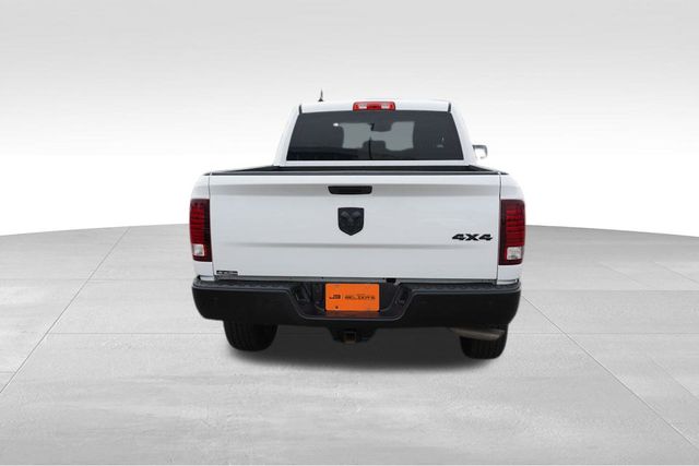 2022 Ram 1500 Classic Warlock photo 6
