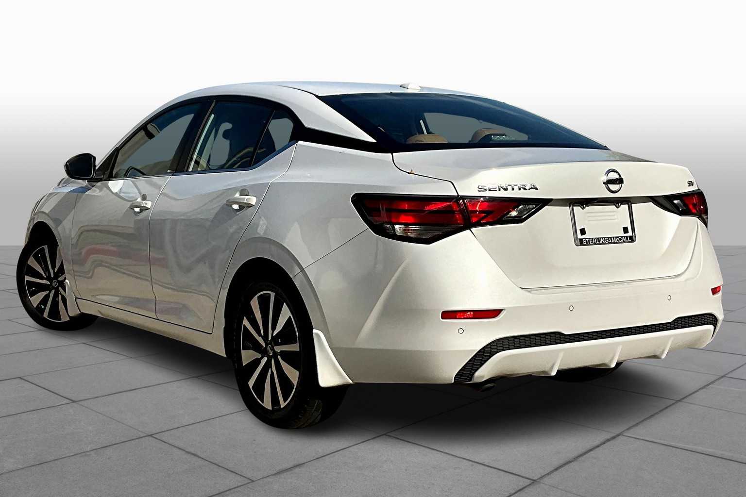 2022 Nissan Sentra SV photo 10
