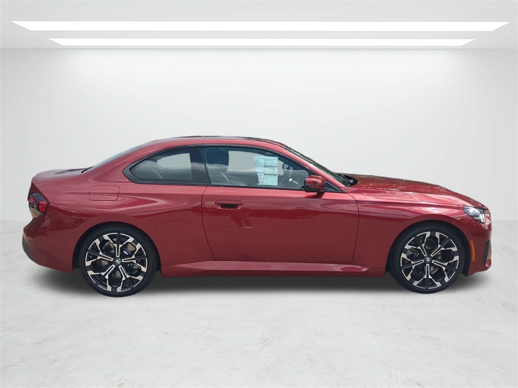 2025 Bmw 230i photo 3
