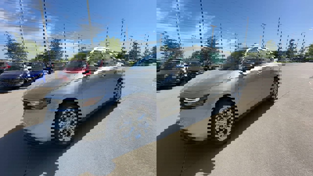 2025 Honda Accord 1.5T LX photo 4