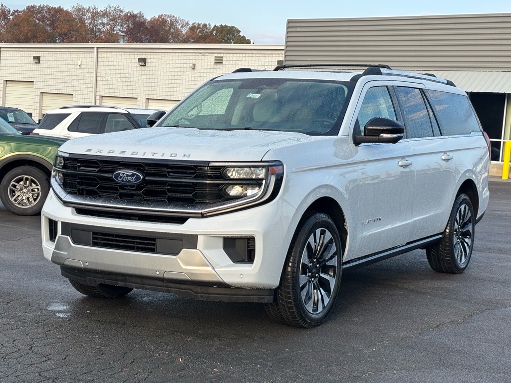 2025 Ford Expedition Platinum's photo