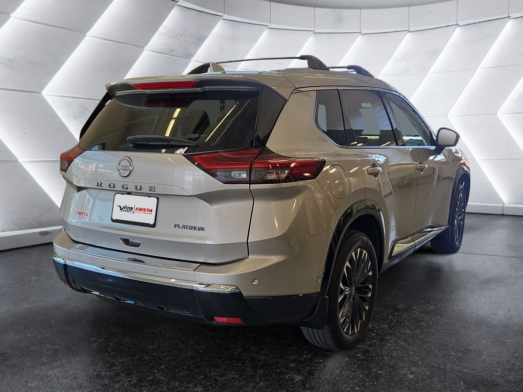 2024 Nissan Rogue Platinum photo 4