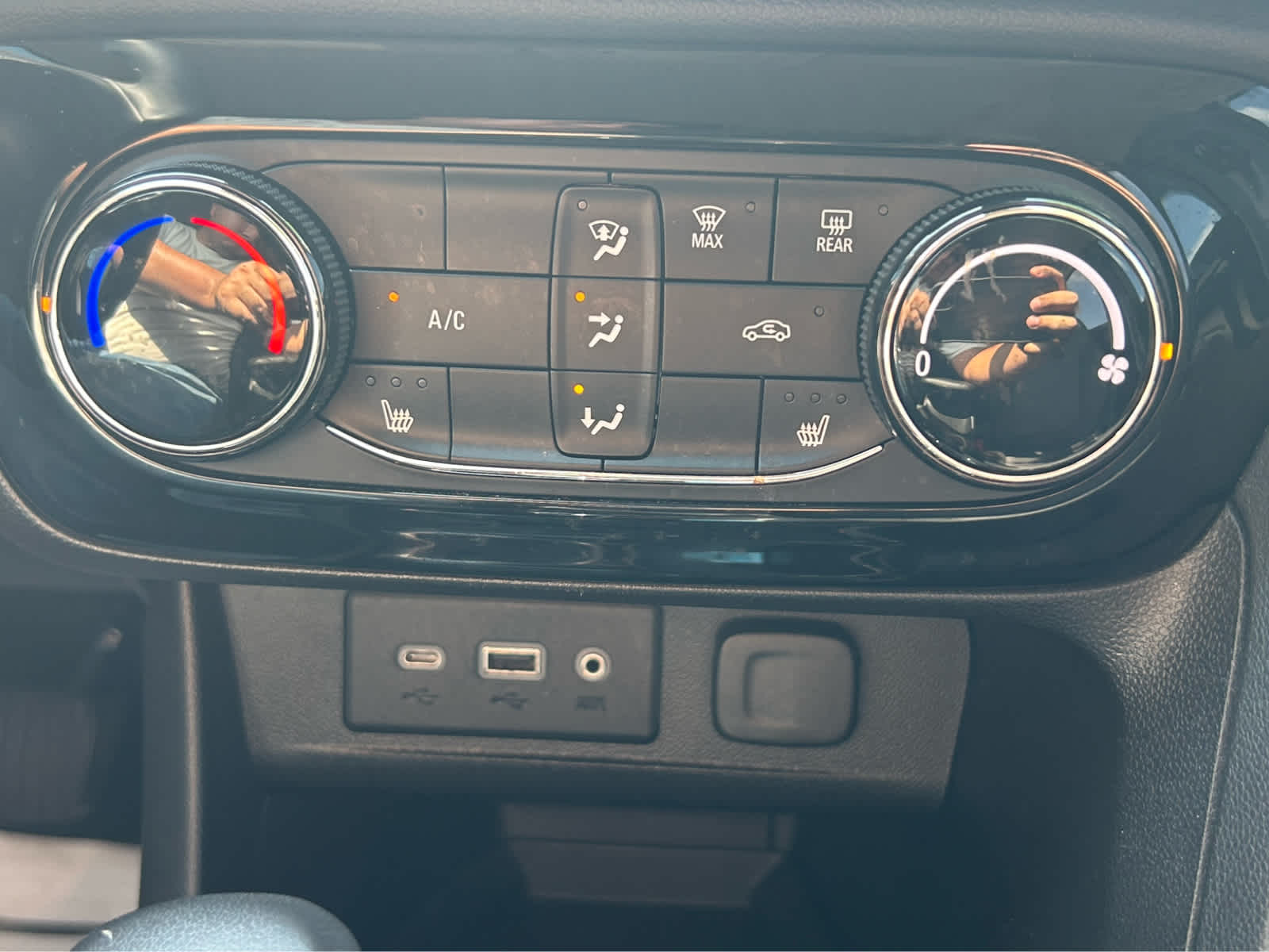 2023 Buick Encore GX Preferred photo 14