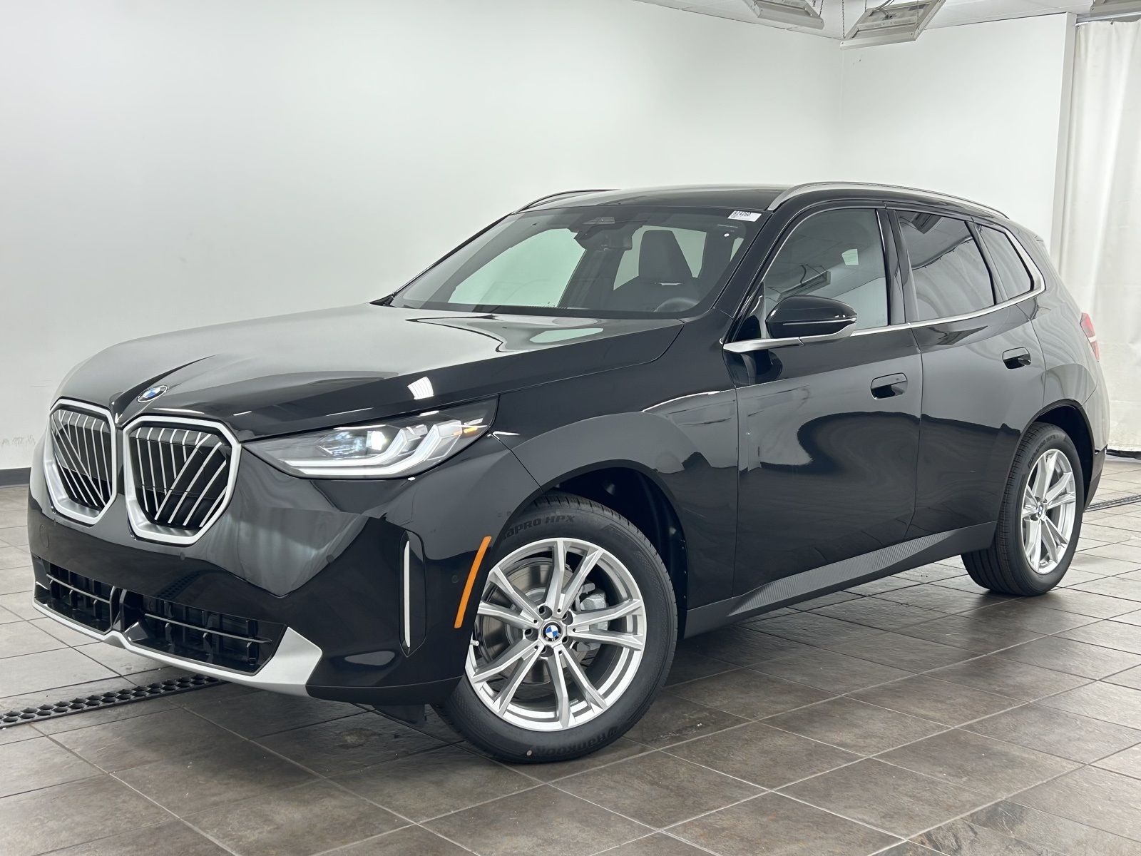 2025 BMW X3 30's photo