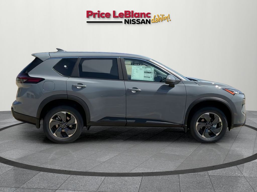 2026 Nissan Rogue SV photo 7