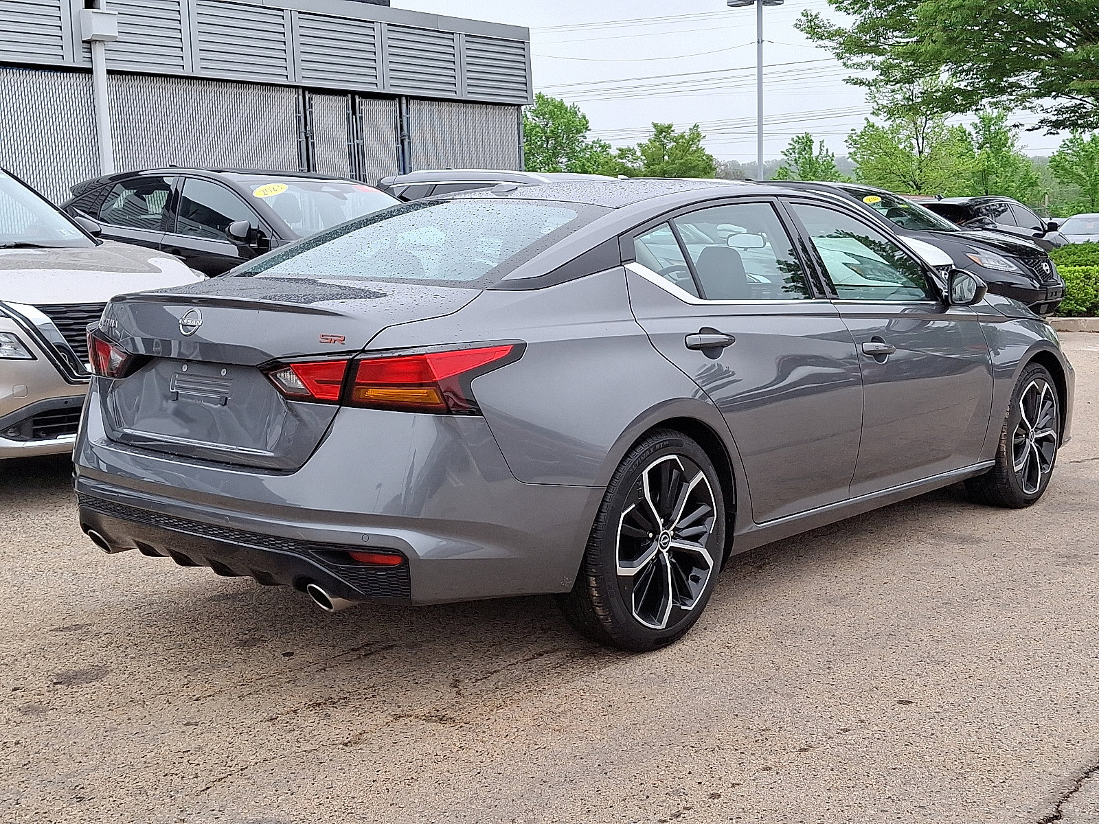 2024 Nissan Altima 2.5 SR photo 5