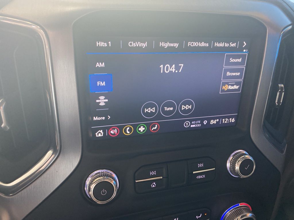 2021 Gmc Sierra 1500 SLT photo 3