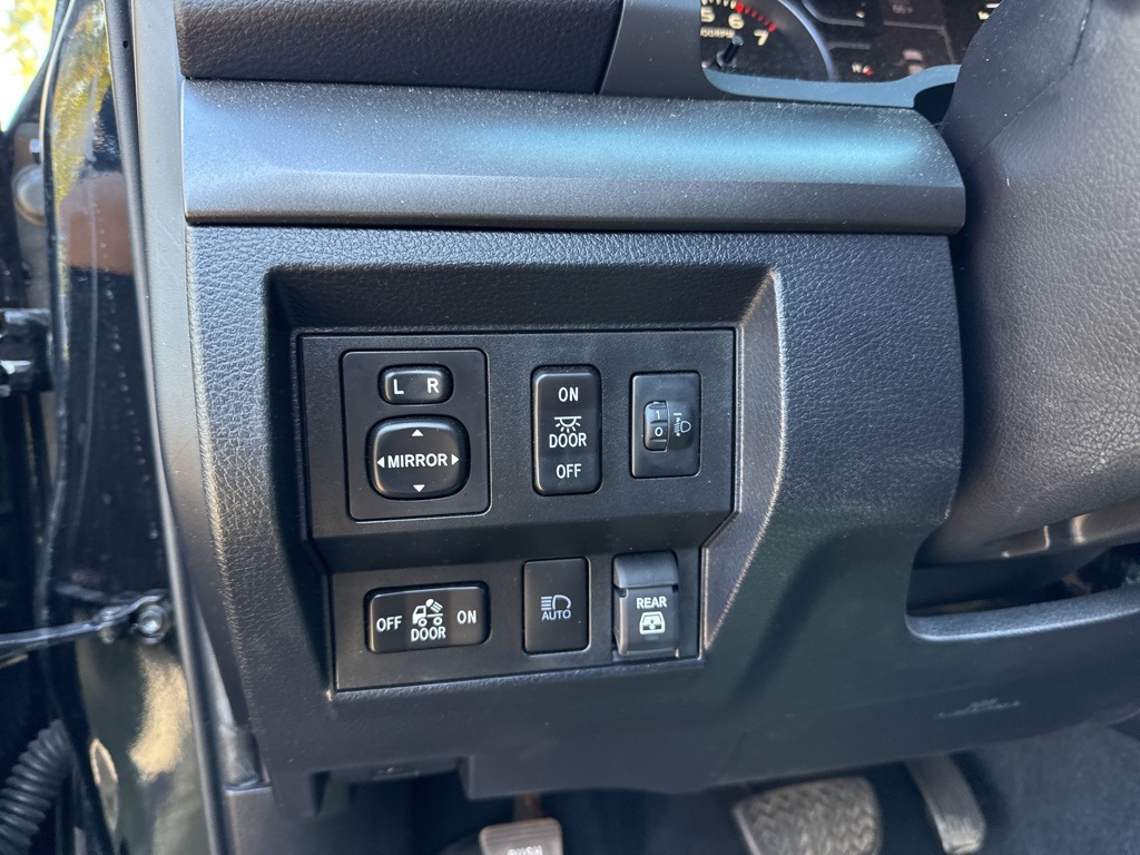 2020 Toyota Tundra SR5 Grade photo 17