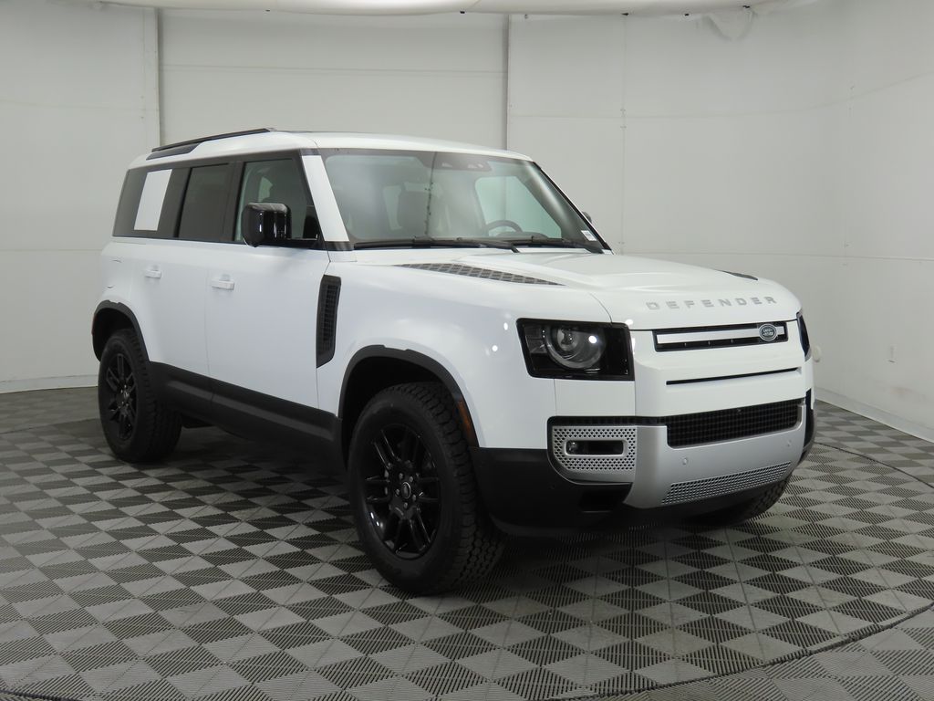 2025 Land Rover Defender 110 S photo 3