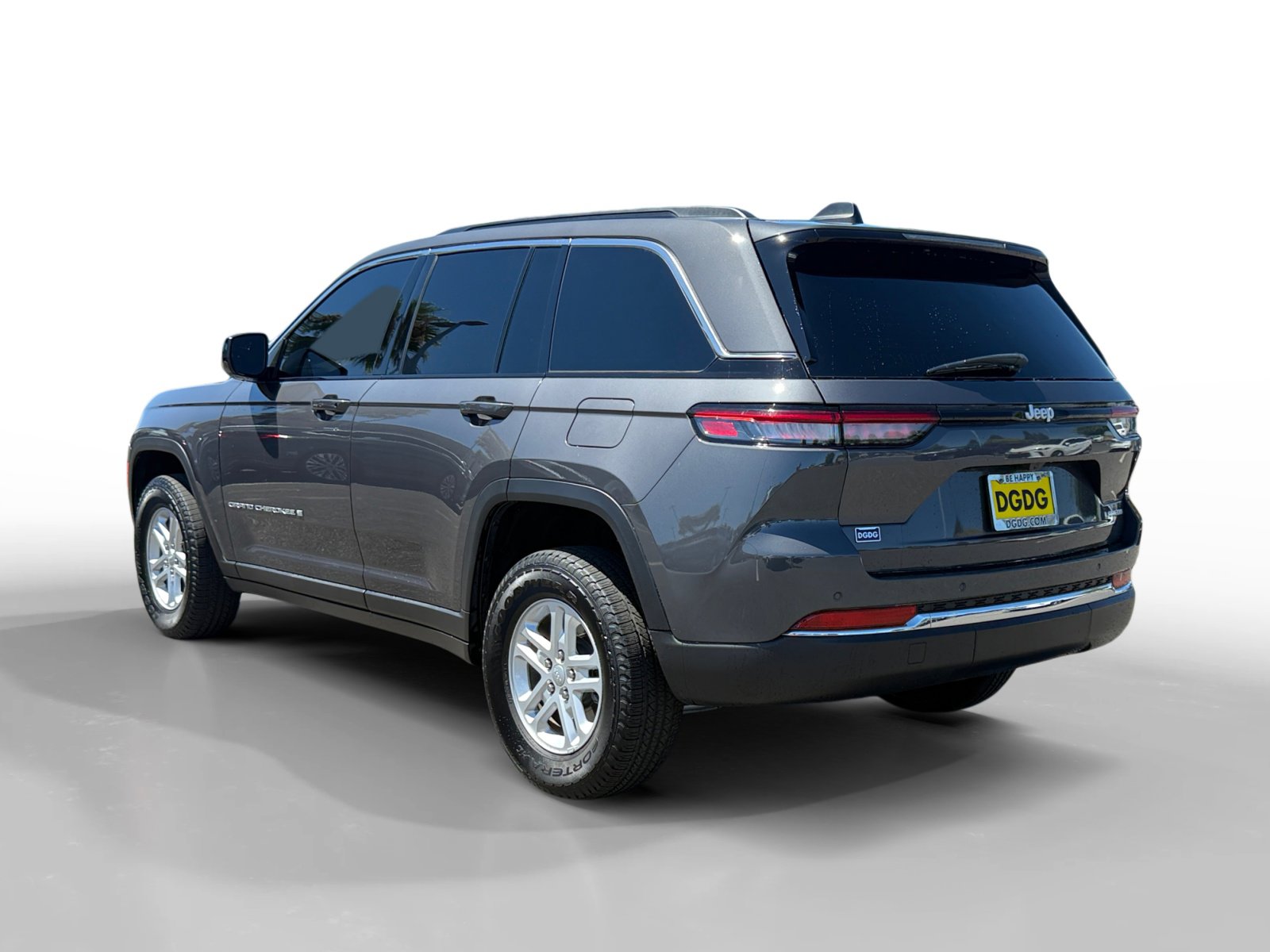 2024 Jeep Grand Cherokee Laredo photo 3