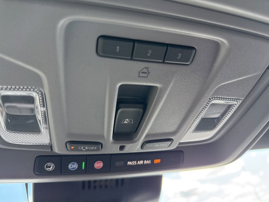 2025 Chevrolet Silverado 1500 LTZ photo 24