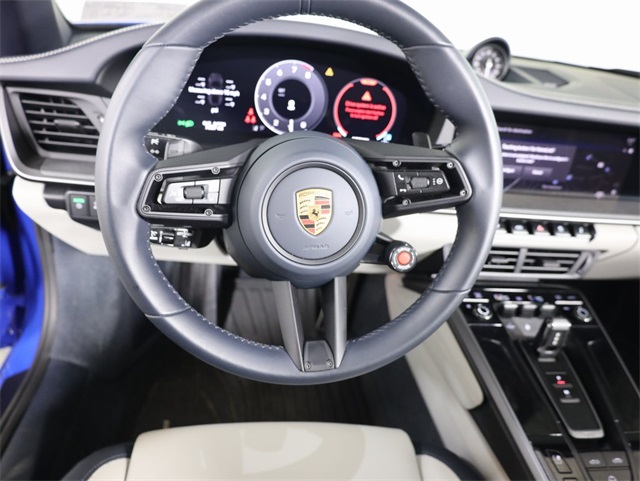 2025 Porsche 911 photo 23