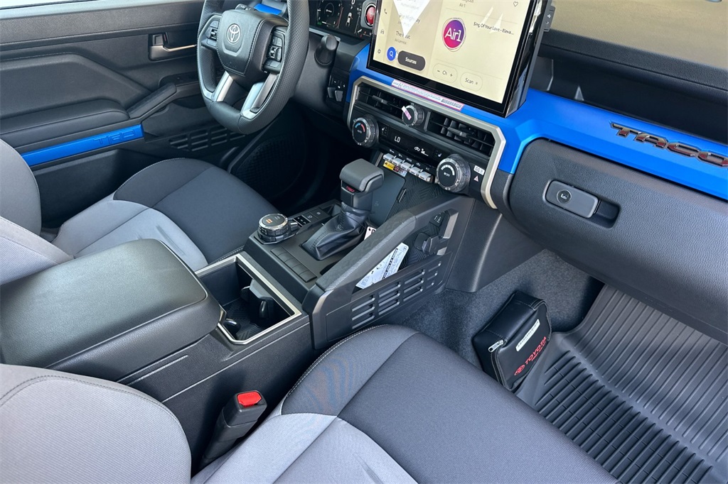 2025 Toyota Tacoma TRD Sport 4x4 Double Cab photo 15