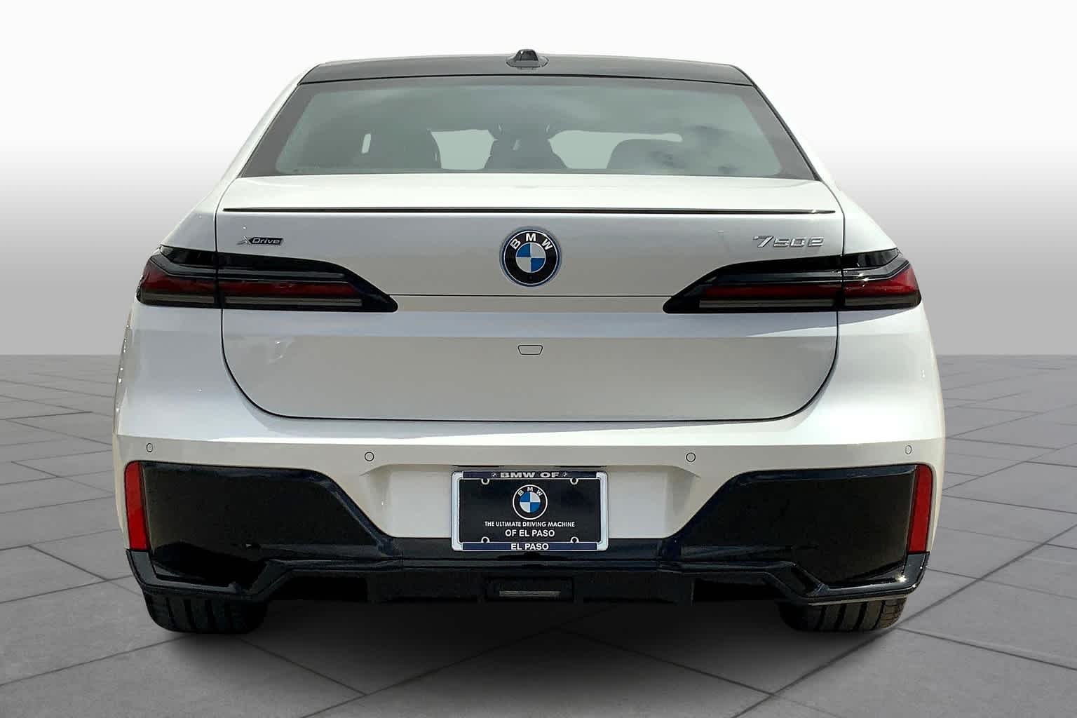 2025 Bmw 750e 750e xDrive photo 4