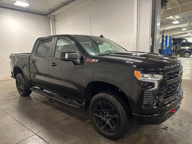 2026 Chevrolet Silverado 1500 LT Trail Boss photo 2