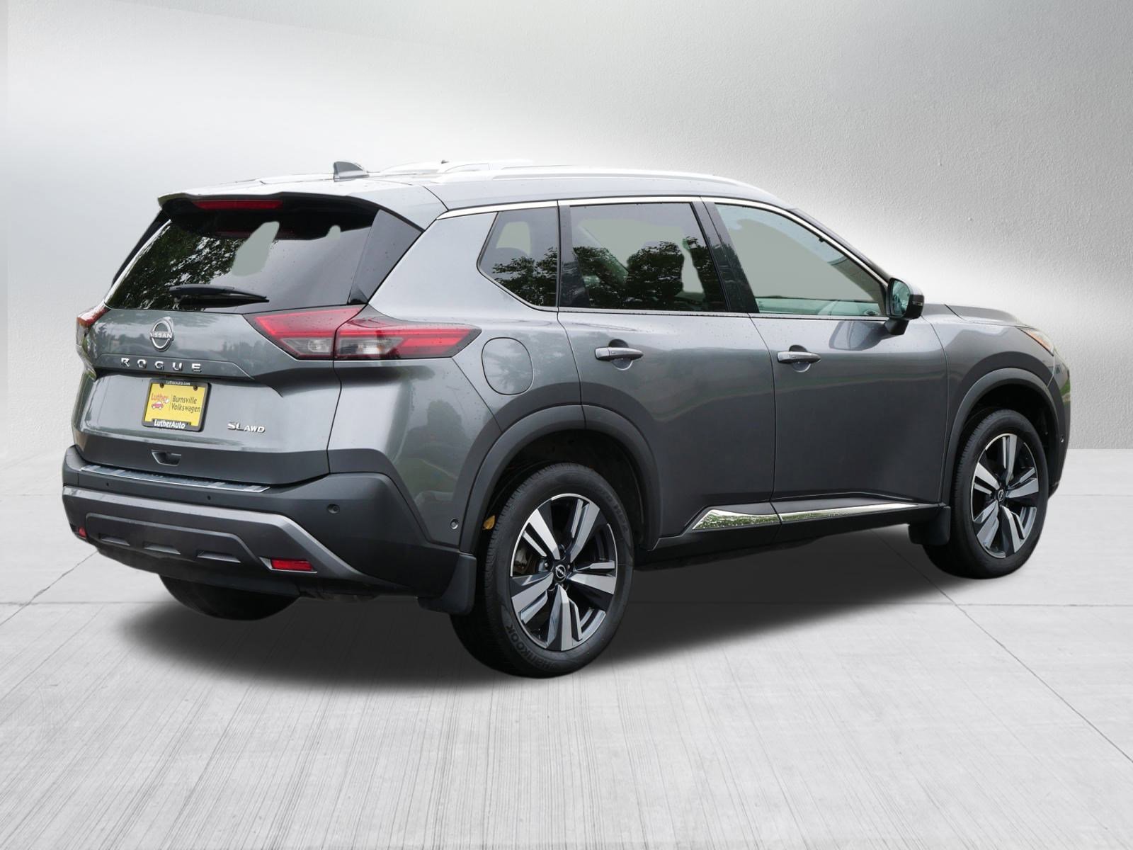 2023 Nissan Rogue SL photo 7